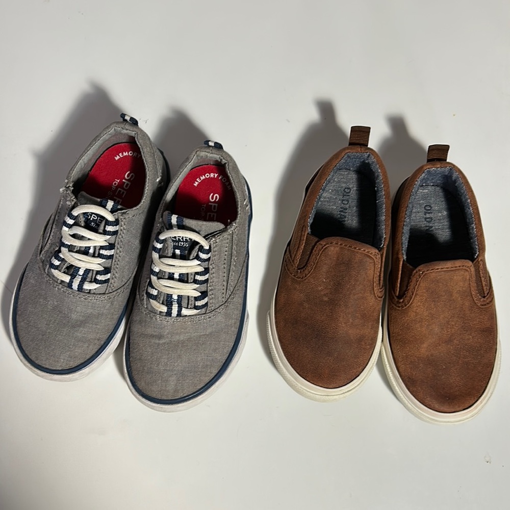 Two pair sneakers  7(m) & 6(3.5)